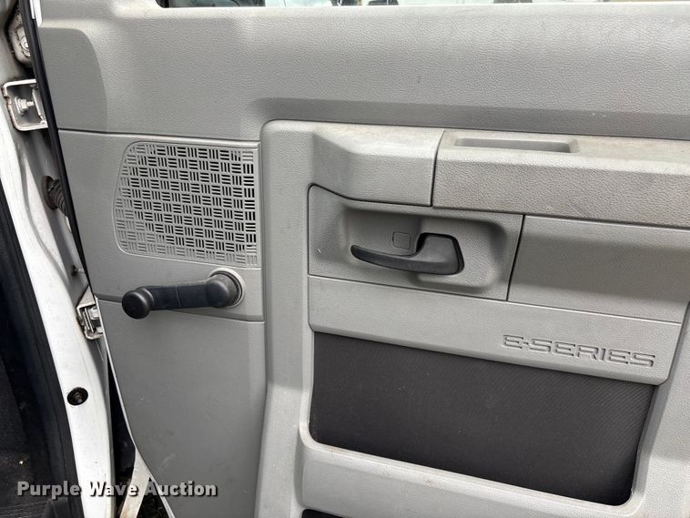 image for item EF1008 2014 Ford E150 van
