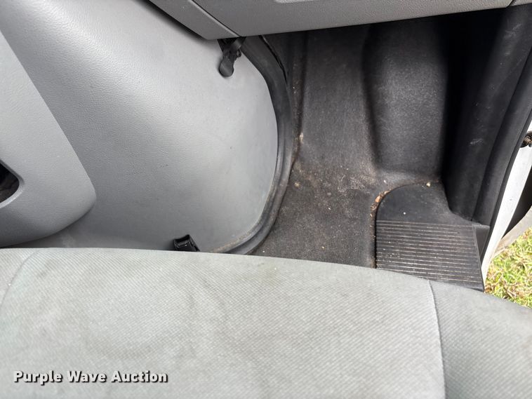 image for item EF1008 2014 Ford E150 van