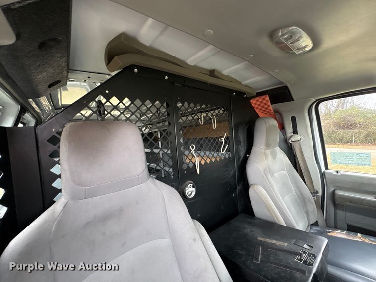 image for item EF1008 2014 Ford E150 van
