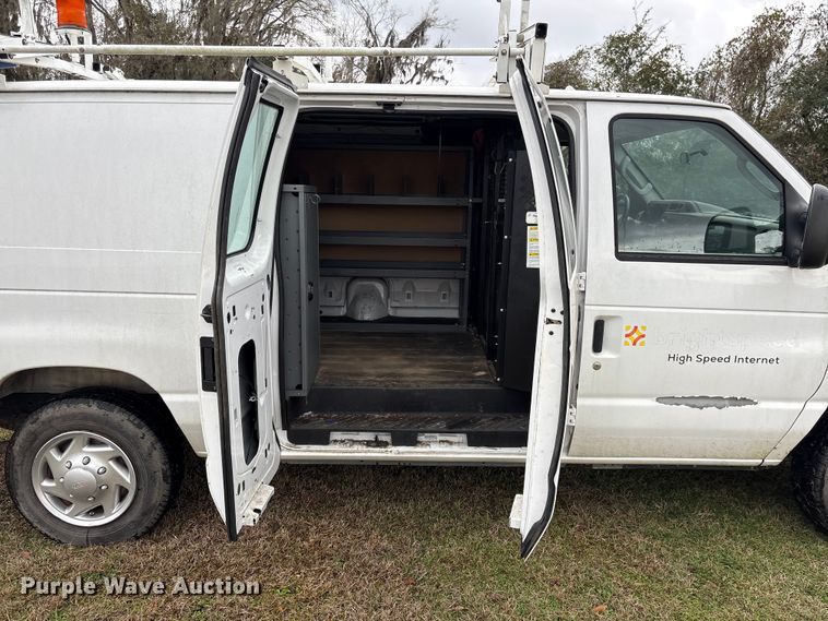 image for item EF1008 2014 Ford E150 van