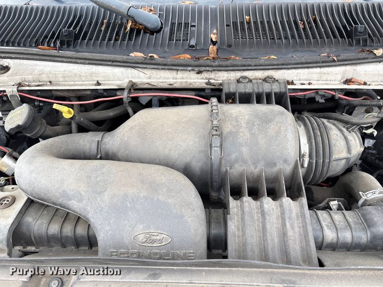 image for item EF1008 2014 Ford E150 van