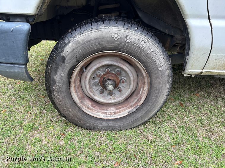 image for item EF1008 2014 Ford E150 van