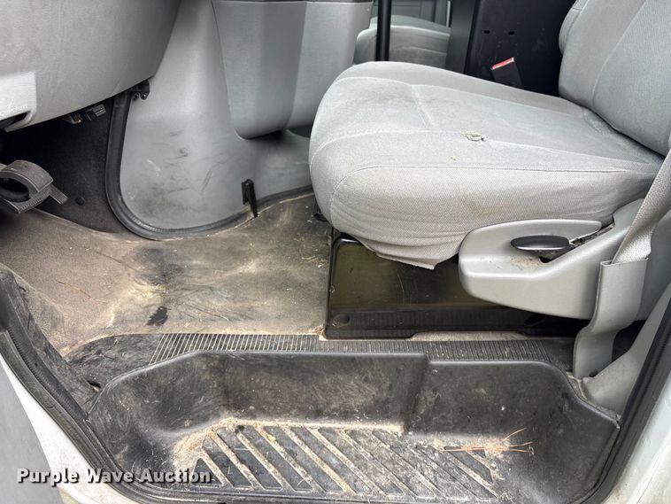 image for item EF1010 2014 Ford E150 van