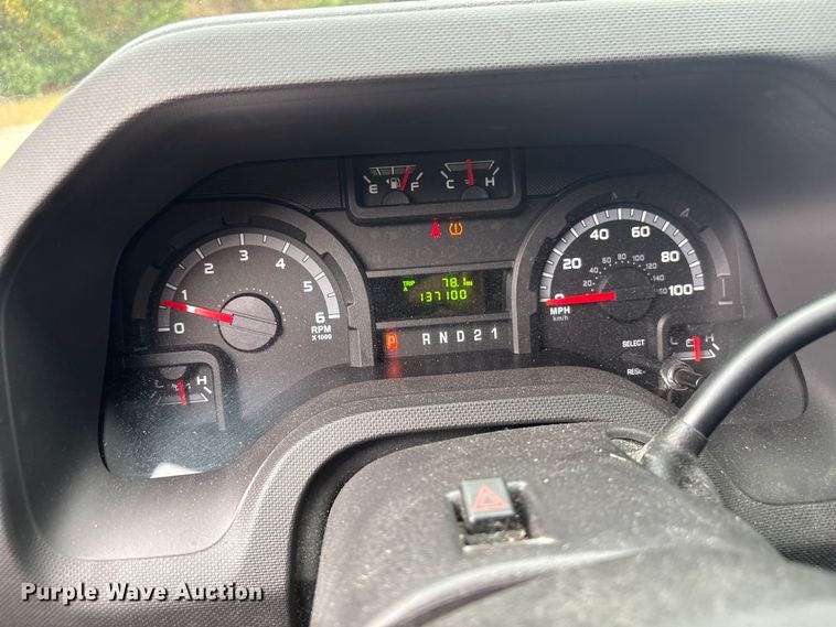 image for item EF1010 2014 Ford E150 van