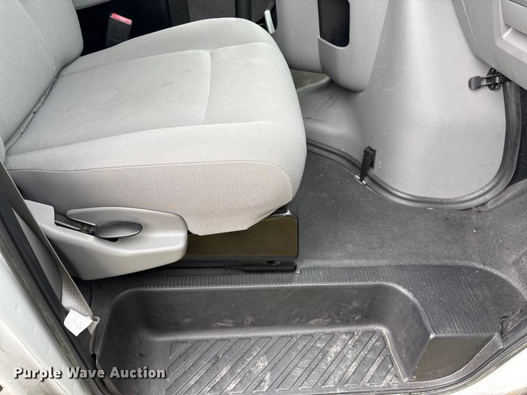 image for item EF1010 2014 Ford E150 van