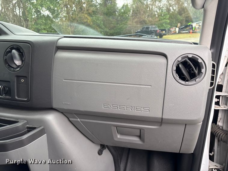 image for item EF1010 2014 Ford E150 van