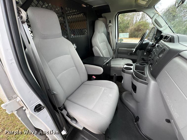 image for item EF1010 2014 Ford E150 van