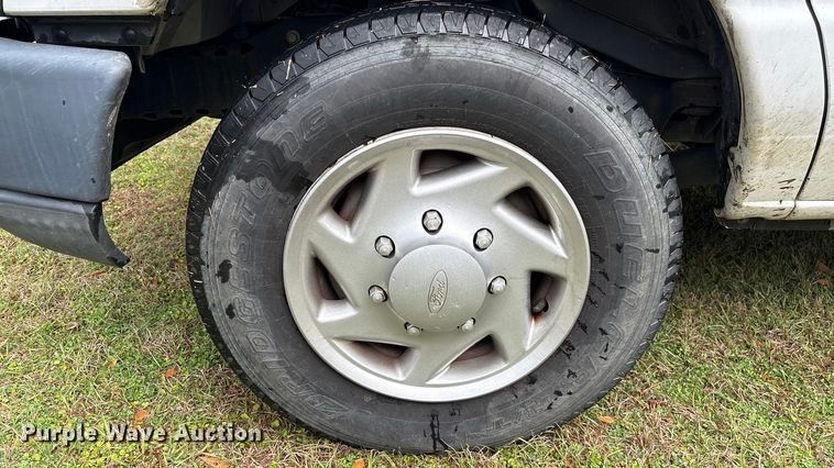 image for item EF1010 2014 Ford E150 van