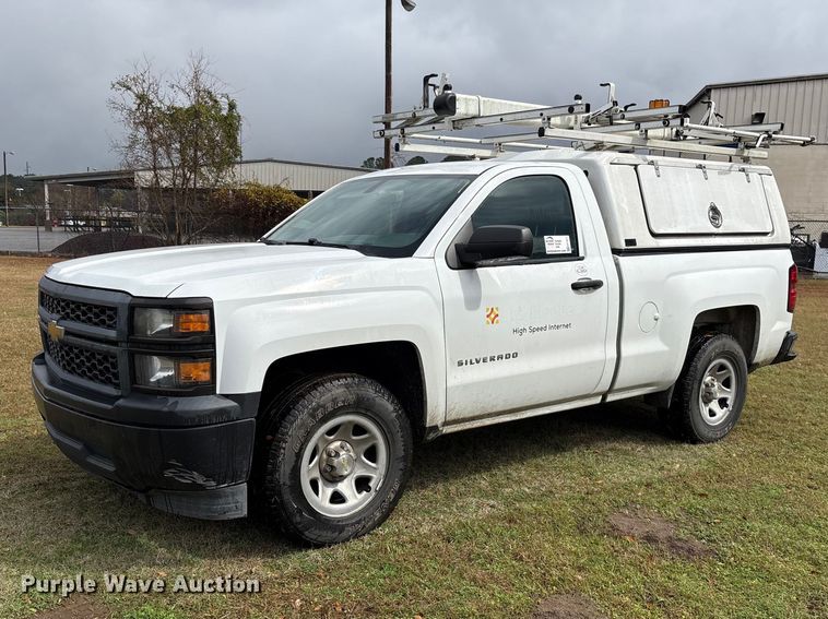 image for item EF1011 2015 Chevrolet Silverado 1500 pickup truck