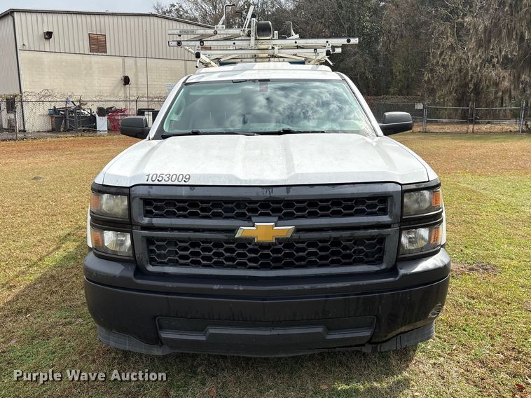 image for item EF1011 2015 Chevrolet Silverado 1500 pickup truck