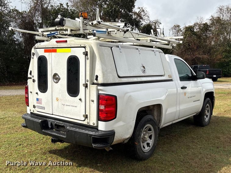 image for item EF1011 2015 Chevrolet Silverado 1500 pickup truck