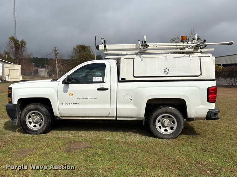 image for item EF1011 2015 Chevrolet Silverado 1500 pickup truck