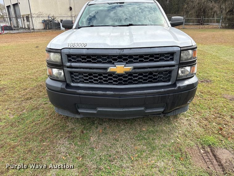 image for item EF1011 2015 Chevrolet Silverado 1500 pickup truck