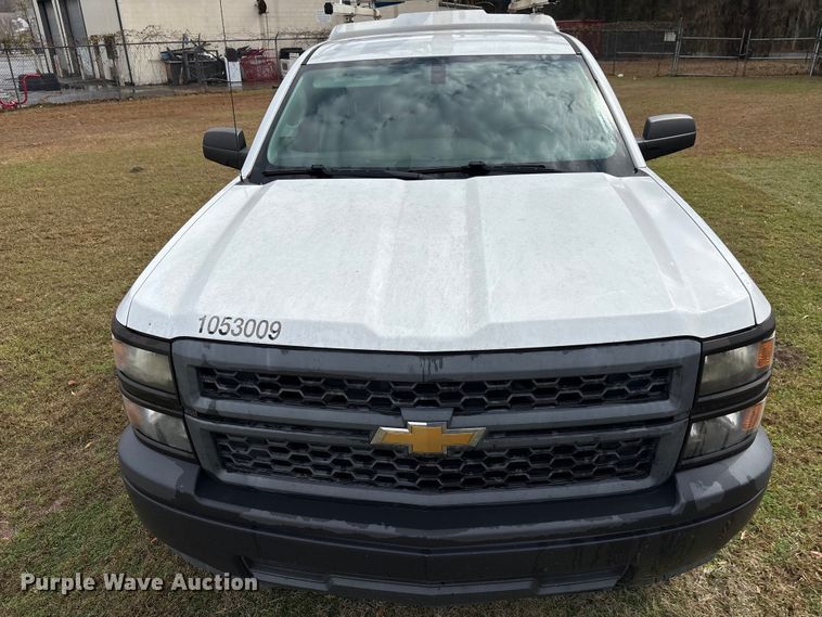 image for item EF1011 2015 Chevrolet Silverado 1500 pickup truck