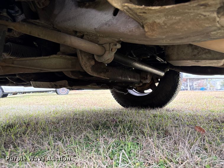 image for item EF1011 2015 Chevrolet Silverado 1500 pickup truck