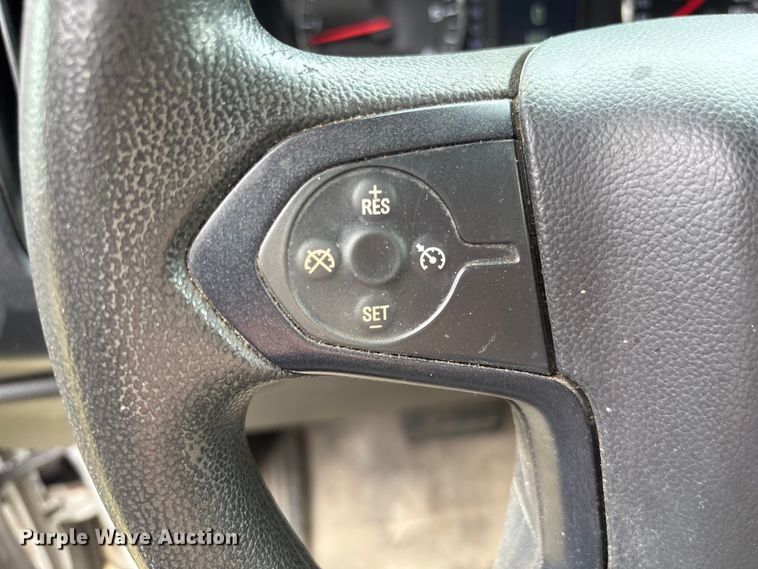 image for item EF1011 2015 Chevrolet Silverado 1500 pickup truck