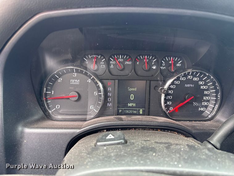 image for item EF1011 2015 Chevrolet Silverado 1500 pickup truck