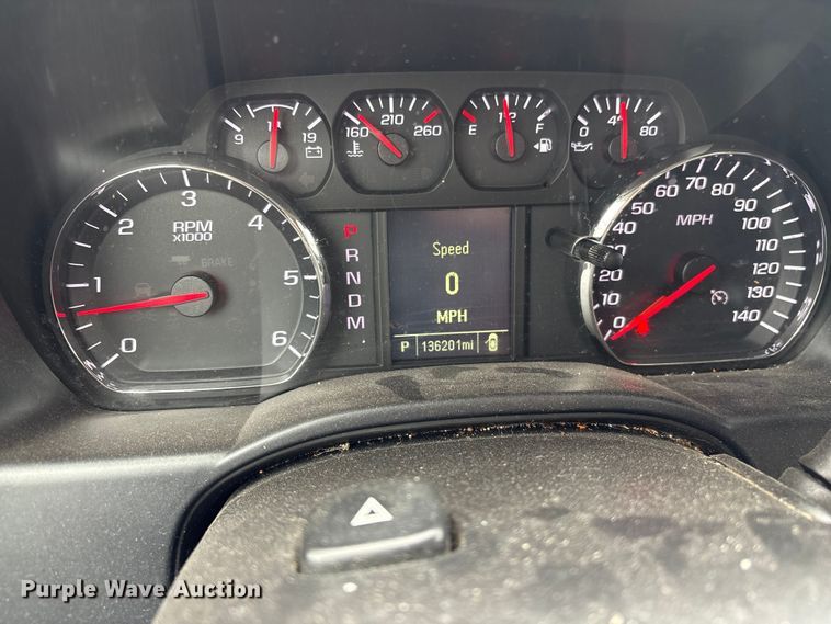 image for item EF1011 2015 Chevrolet Silverado 1500 pickup truck