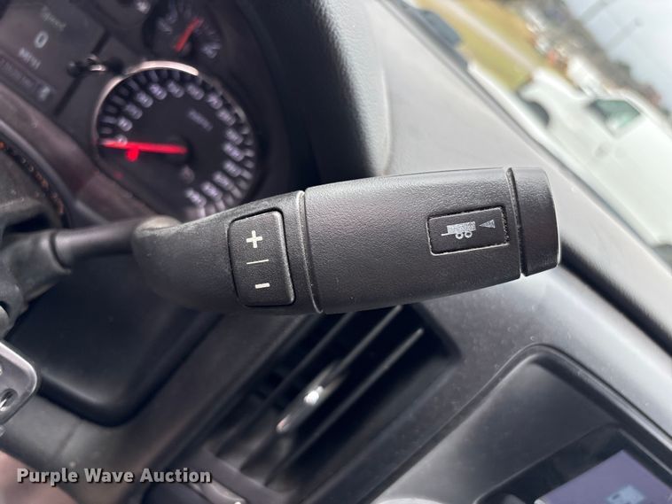 image for item EF1011 2015 Chevrolet Silverado 1500 pickup truck