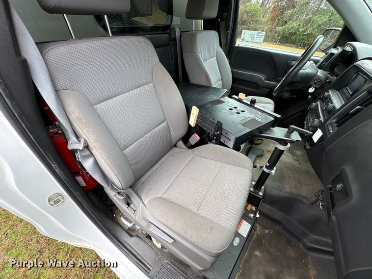 image for item EF1011 2015 Chevrolet Silverado 1500 pickup truck