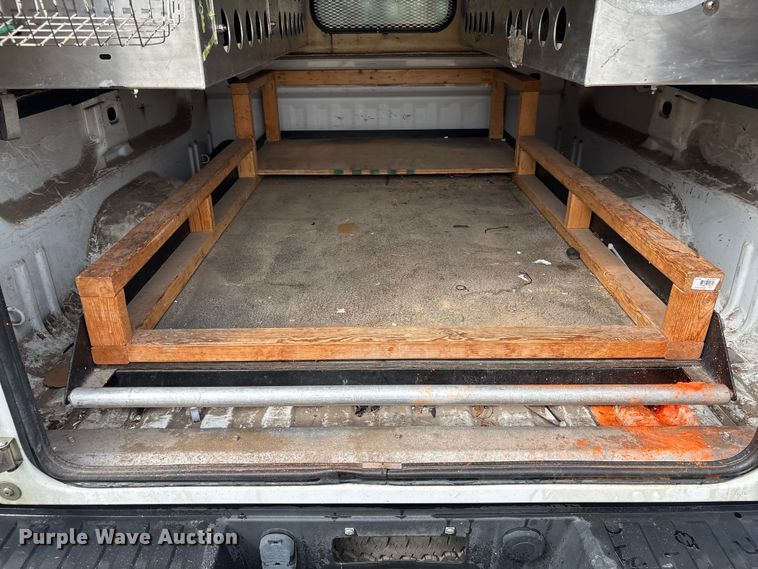 image for item EF1011 2015 Chevrolet Silverado 1500 pickup truck