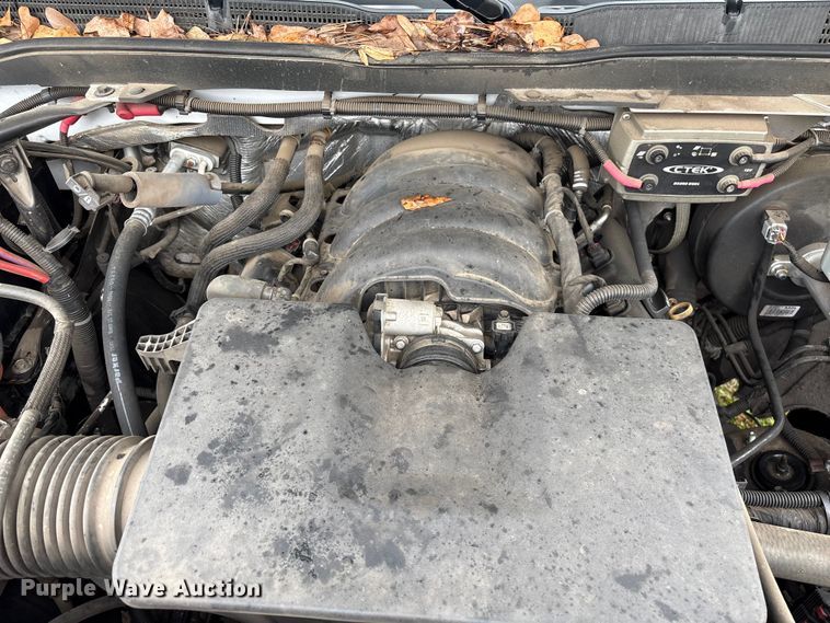 image for item EF1011 2015 Chevrolet Silverado 1500 pickup truck