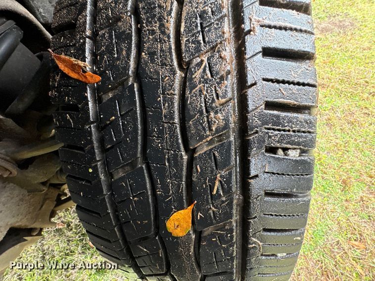 image for item EF1011 2015 Chevrolet Silverado 1500 pickup truck