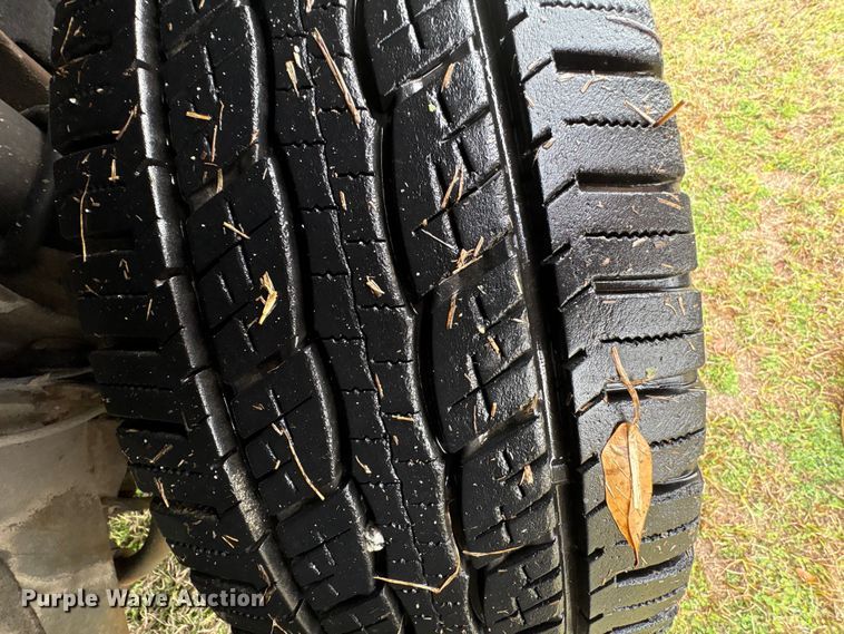 image for item EF1011 2015 Chevrolet Silverado 1500 pickup truck