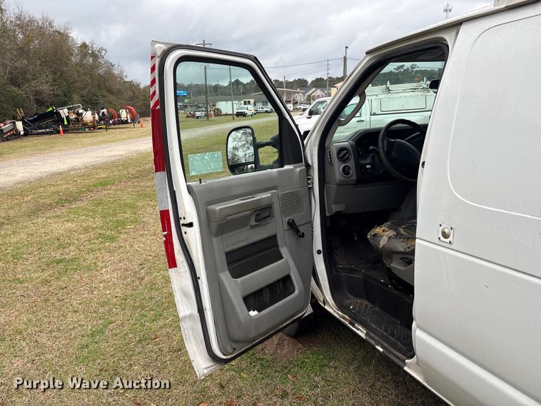 image for item EF1012 2014 Ford E150 van