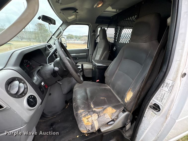 image for item EF1012 2014 Ford E150 van