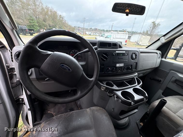 image for item EF1012 2014 Ford E150 van