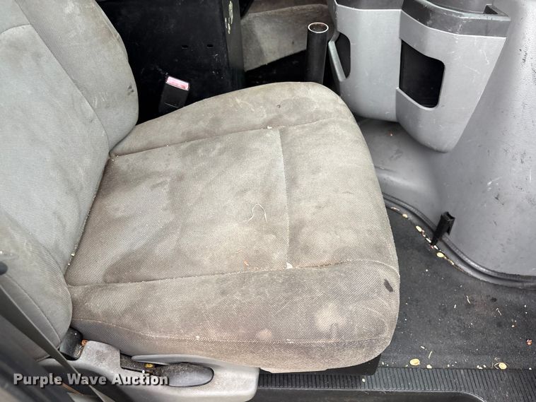 image for item EF1012 2014 Ford E150 van