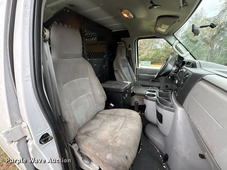 image for item EF1012 2014 Ford E150 van