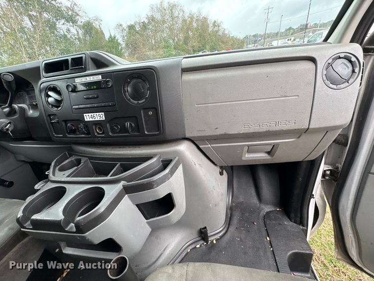 image for item EF1012 2014 Ford E150 van