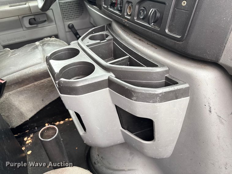 image for item EF1012 2014 Ford E150 van