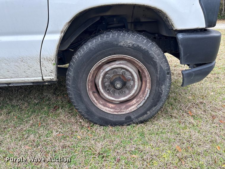 image for item EF1012 2014 Ford E150 van
