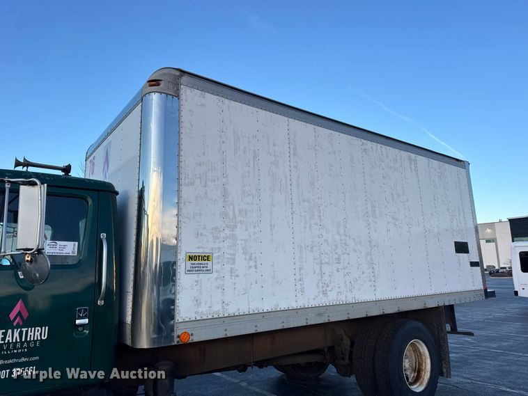 image for item EF2301 2002 International 4700 box truck