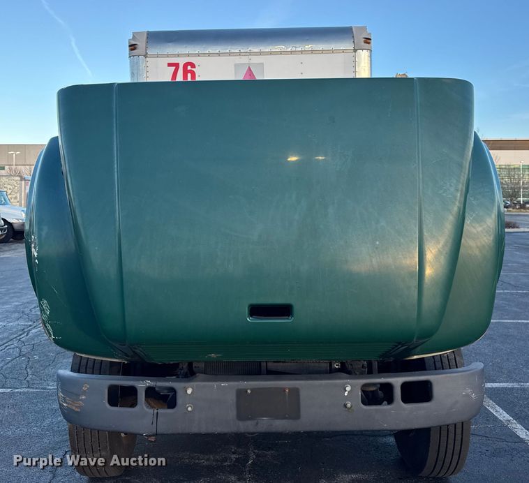 image for item EF2301 2002 International 4700 box truck