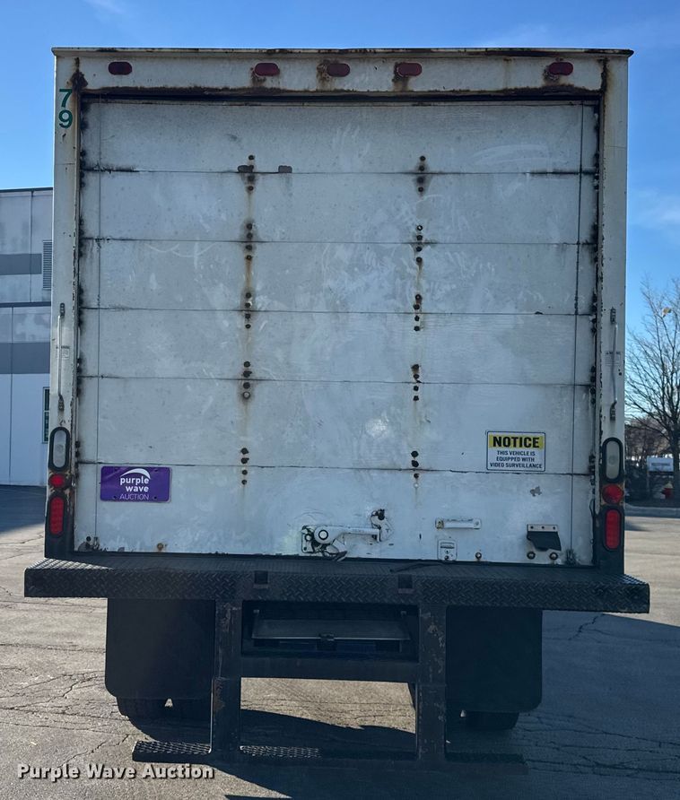 image for item EF2310 2005 International 4300 box truck