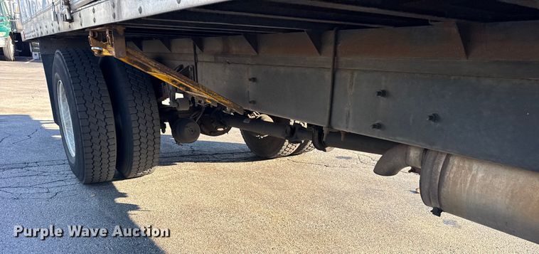 image for item EF2310 2005 International 4300 box truck