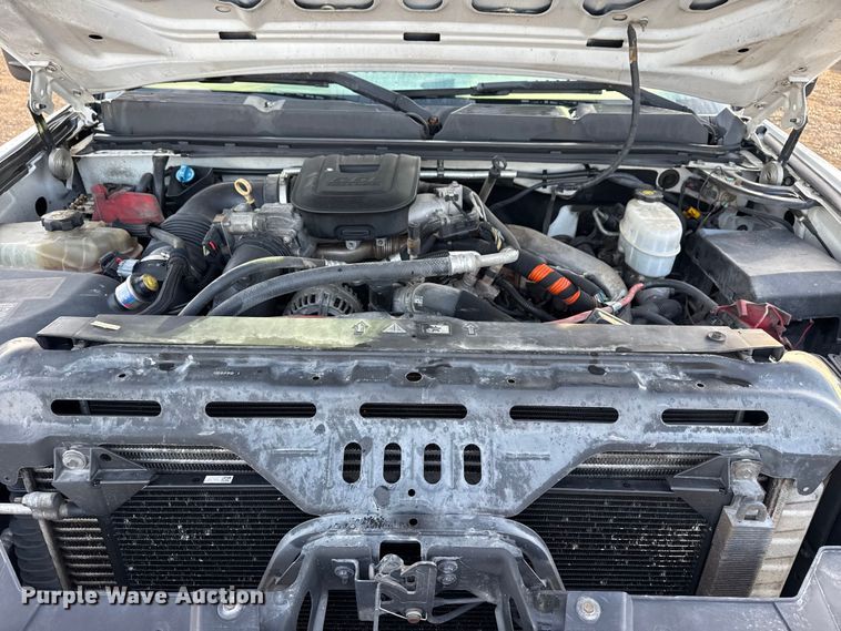 image for item EG1912 2013 Chevrolet Silverado 3500HD flatbed pickup truck