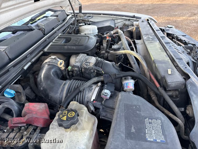 image for item EG1912 2013 Chevrolet Silverado 3500HD flatbed pickup truck