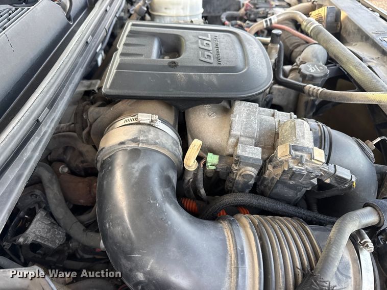 image for item EG1912 2013 Chevrolet Silverado 3500HD flatbed pickup truck