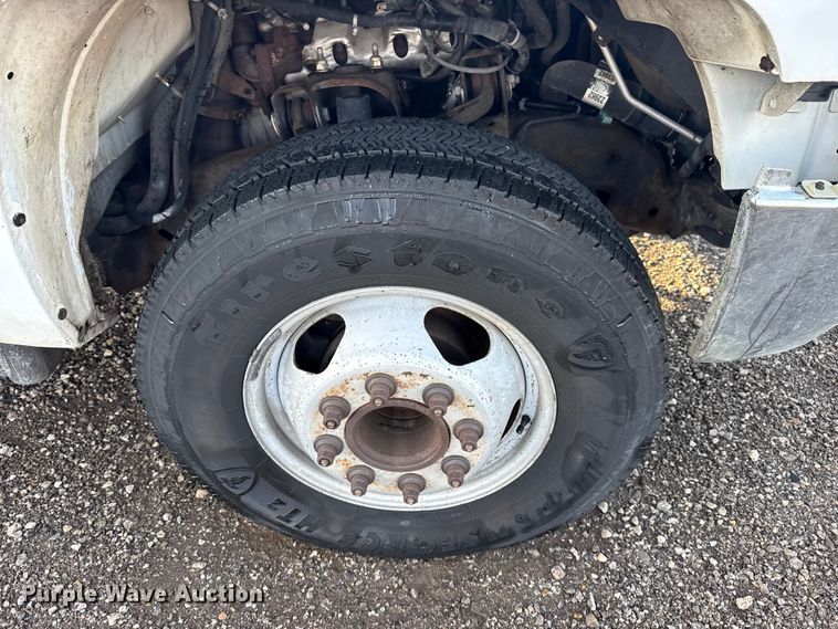 image for item EG1912 2013 Chevrolet Silverado 3500HD flatbed pickup truck