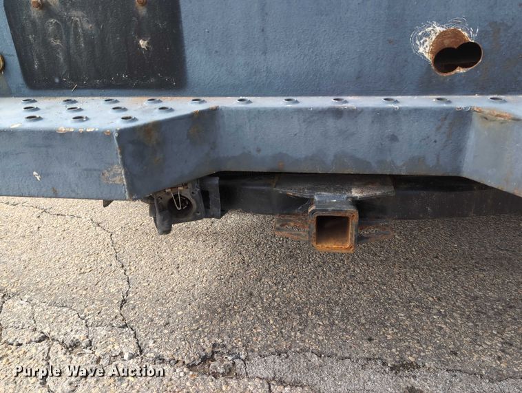 image for item EG2751 2015 Ford F350 Super Duty utility bed pickup truck