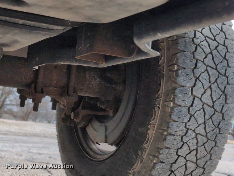 image for item EG2751 2015 Ford F350 Super Duty utility bed pickup truck