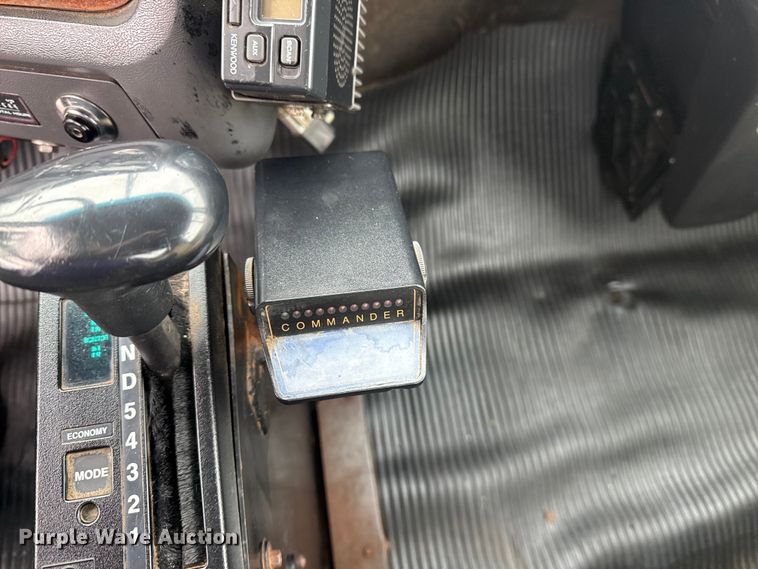 image for item EG8838 1995 Ford LT8000 applicator truck