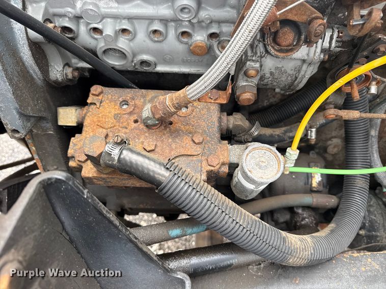 image for item EG8838 1995 Ford LT8000 applicator truck