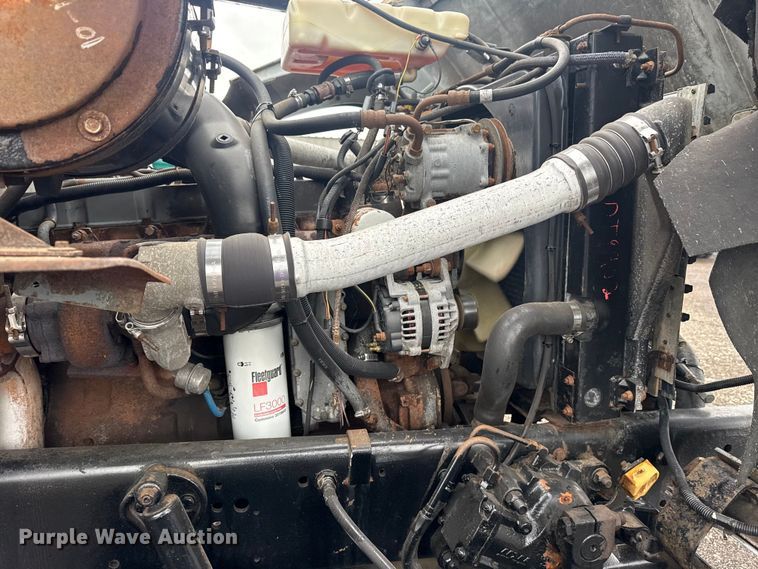 image for item EG8838 1995 Ford LT8000 applicator truck