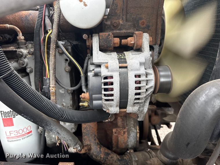 image for item EG8838 1995 Ford LT8000 applicator truck